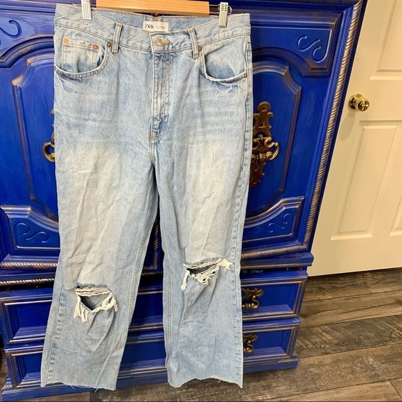 Zara Women High Waisted Straight Jeans Sz 10 - Picture 1 of 4